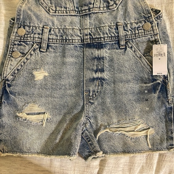 Gap Kids Girls Shortalls - Overall Shorts - light denim - distressed - NWT - Picture 2 of 4